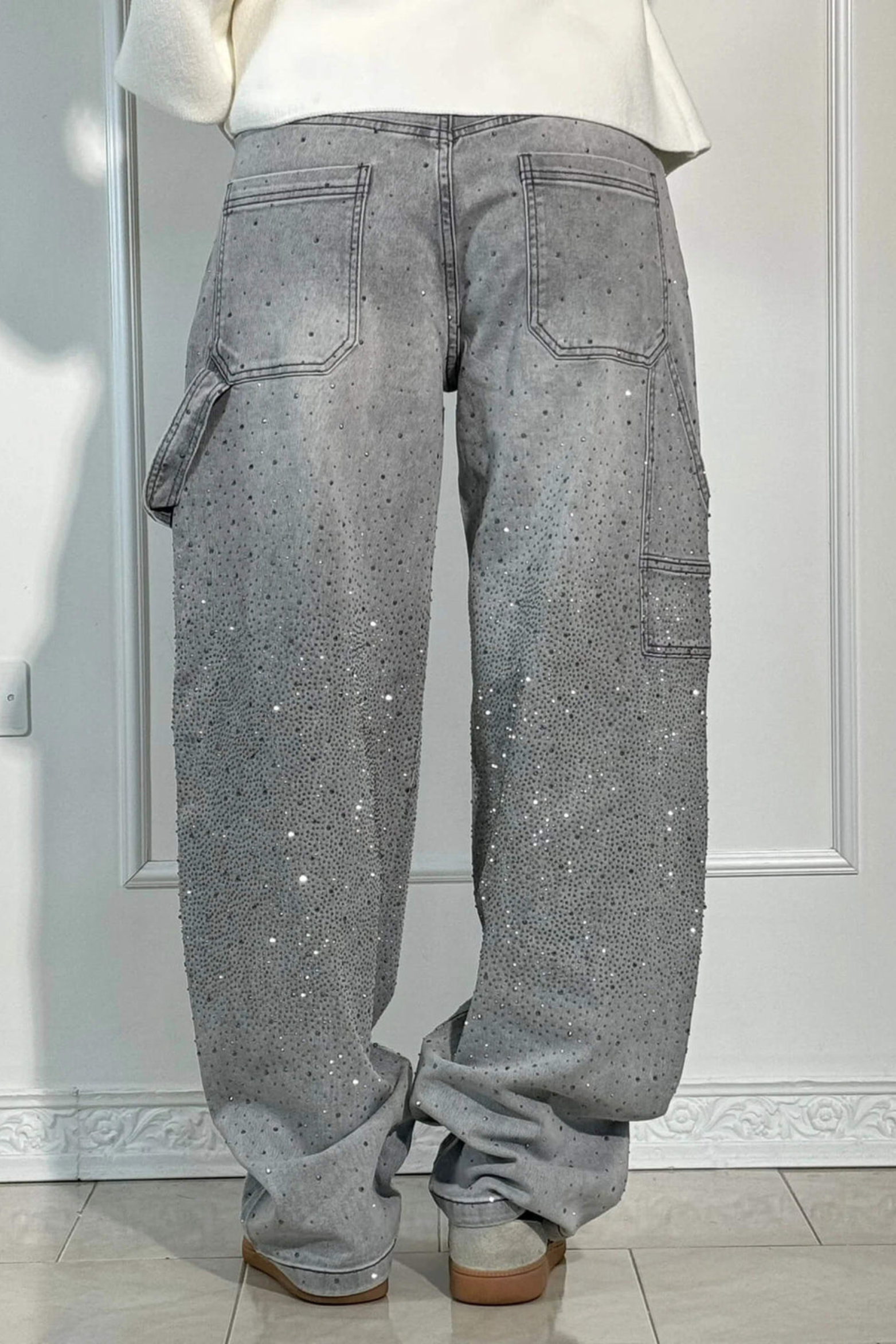 Women Balloon Fit Carpenter Denim Jeans