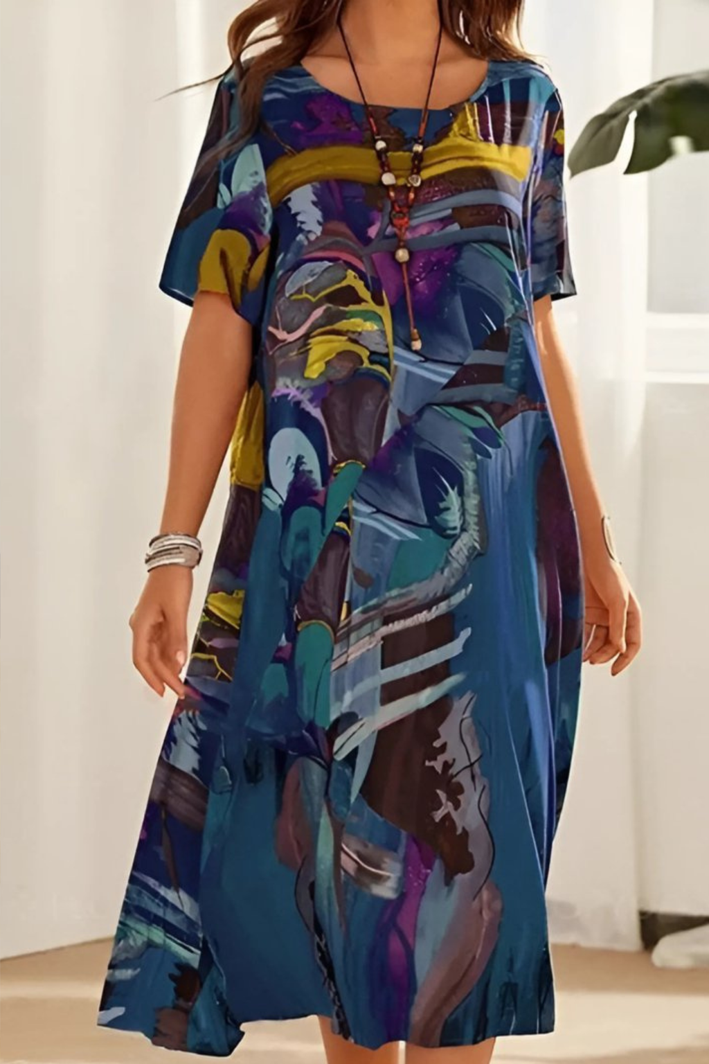 Relaxed Abstract Print Midi Dress with Short Sleeves