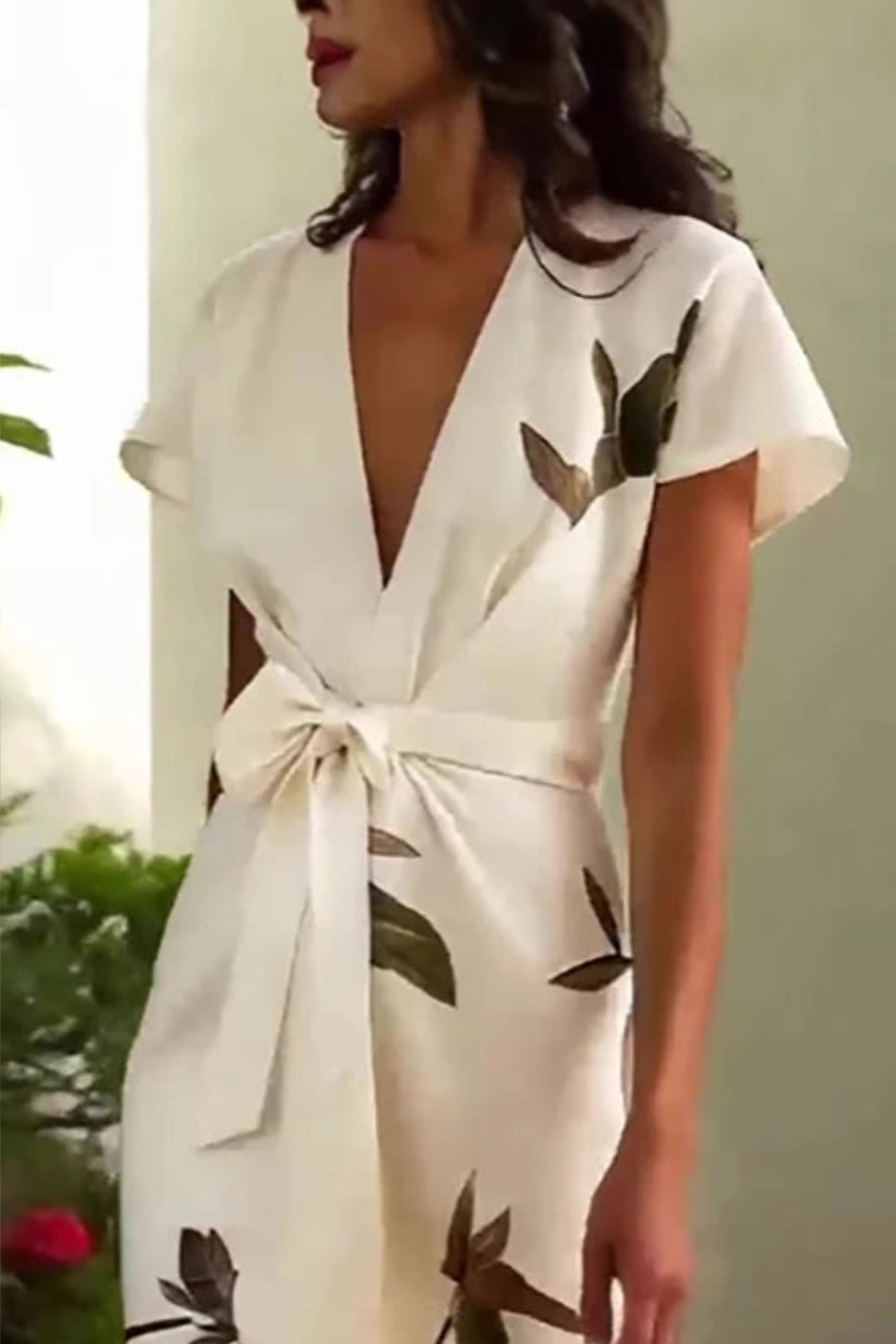 Chic Tie Waist Flowy Midi Dress