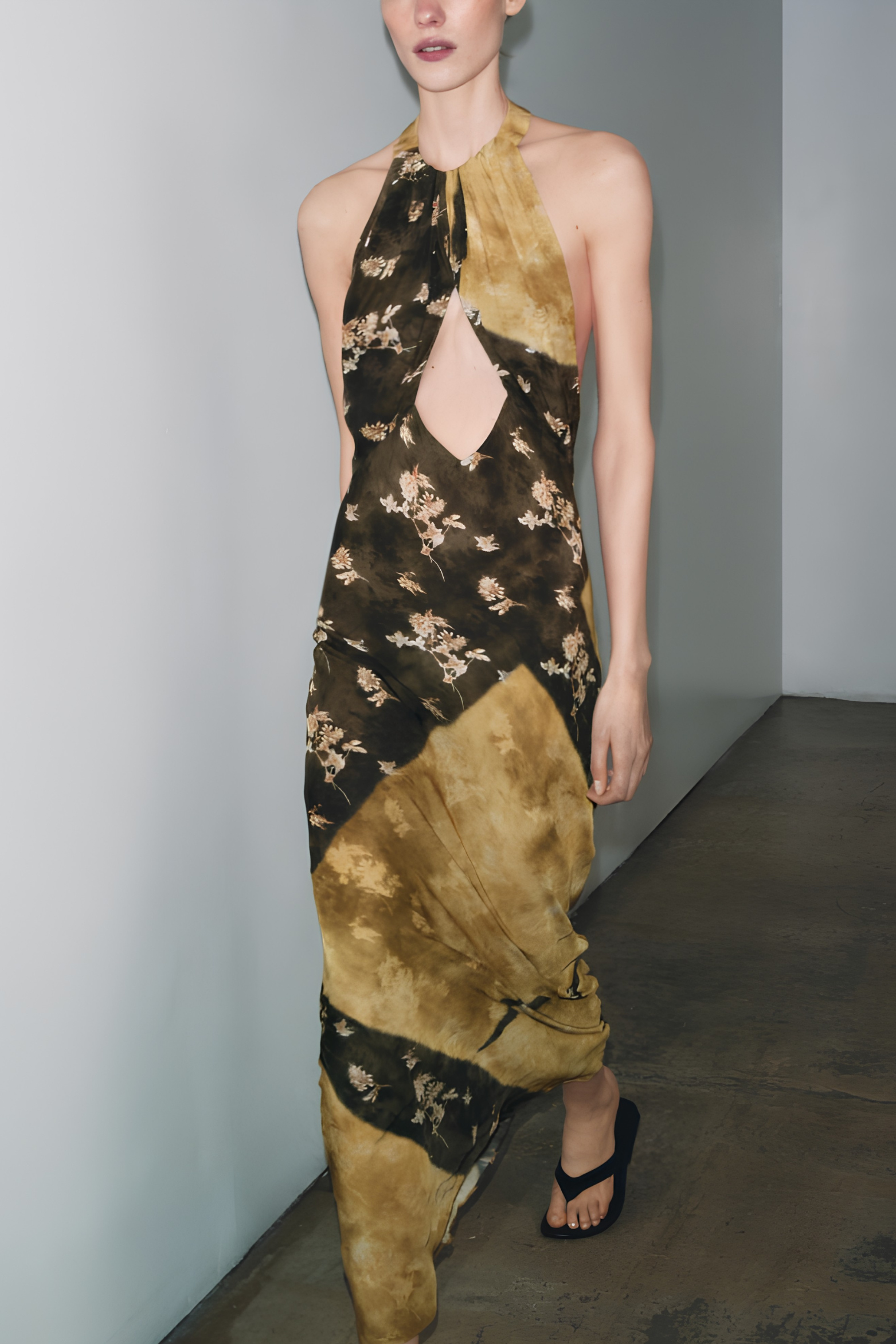 Printed Halter Neck Midi Dress