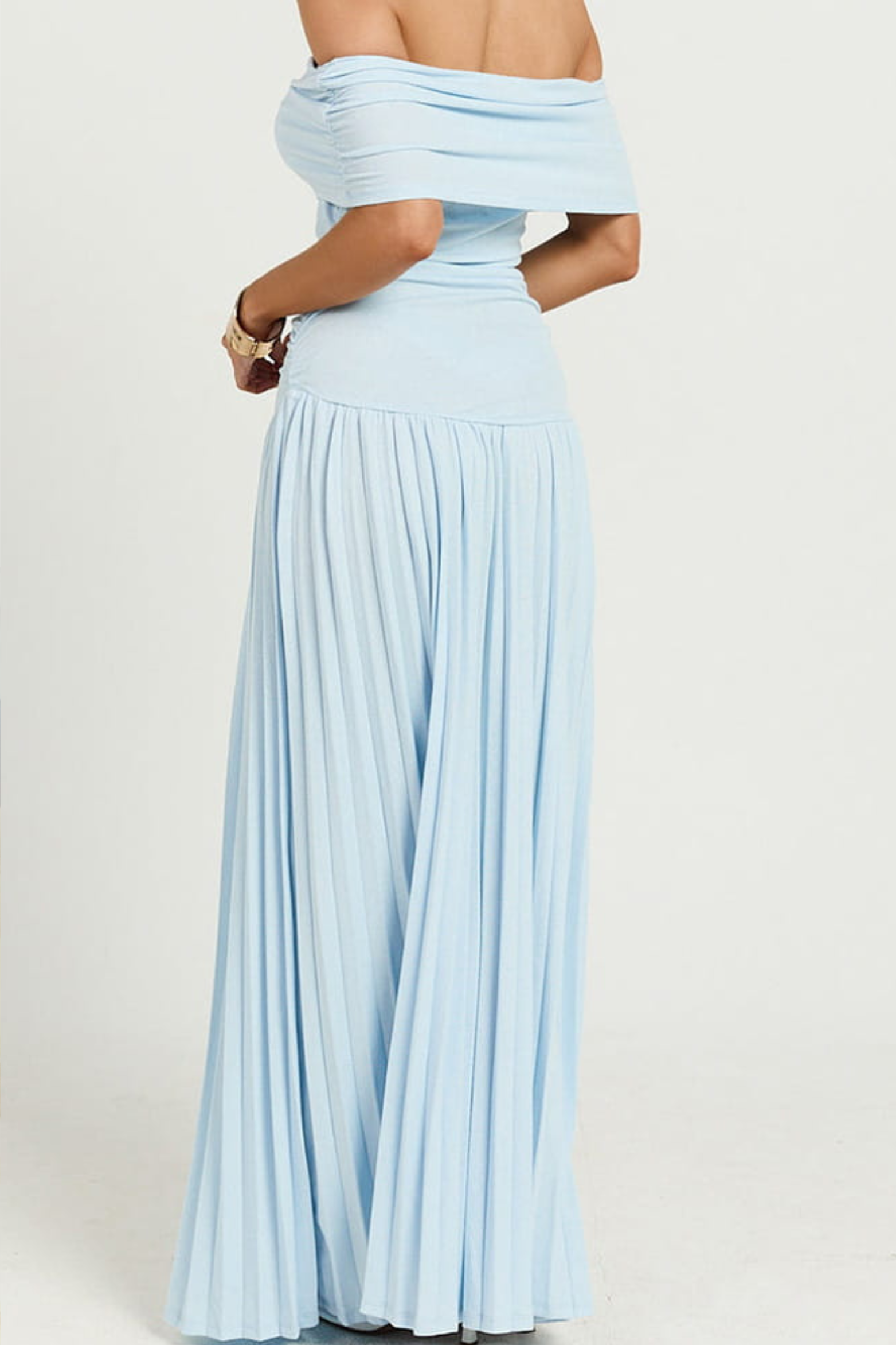 Romantic Off Shoulder Maxi Dress with Soft Flow