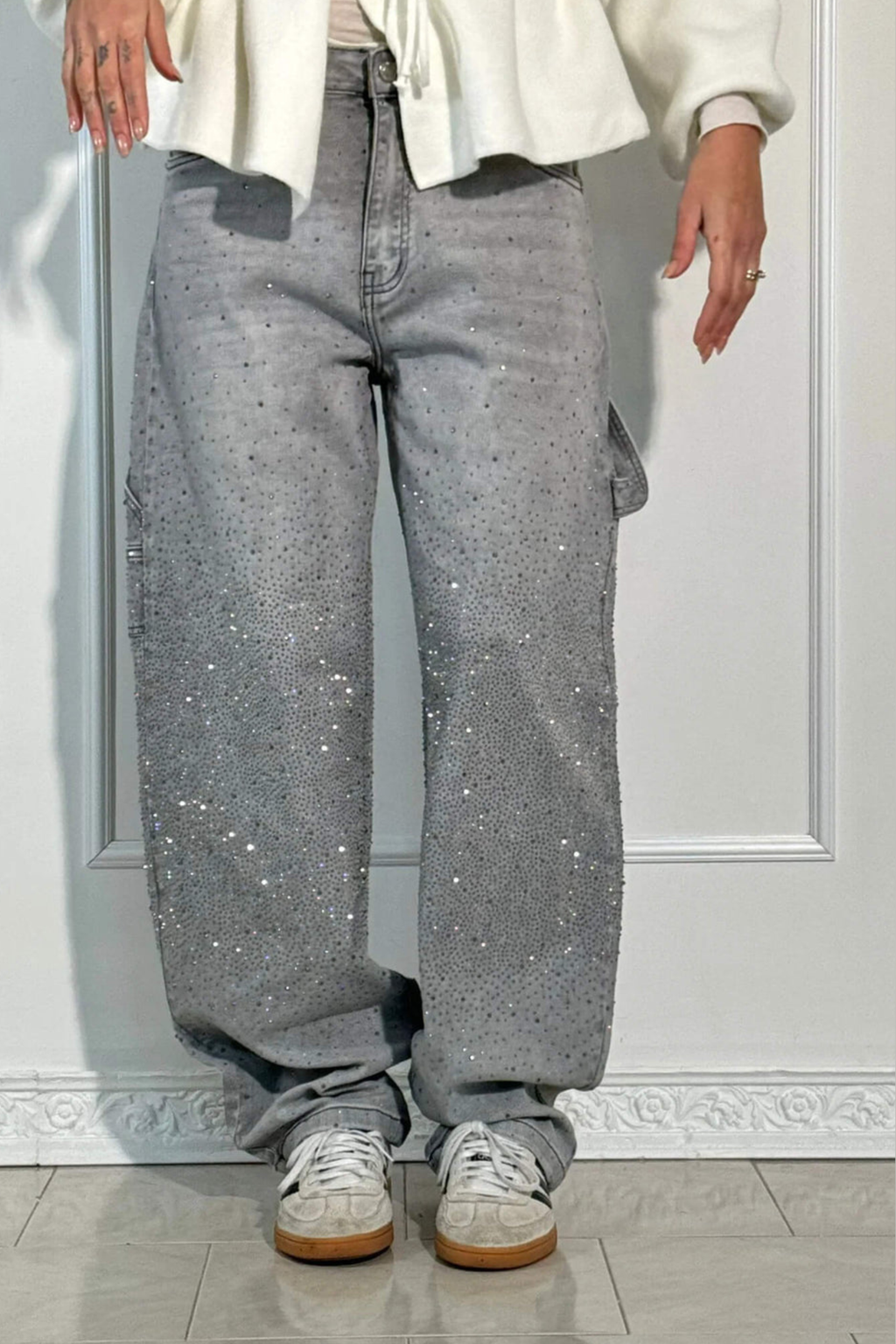 Women Balloon Fit Carpenter Denim Jeans