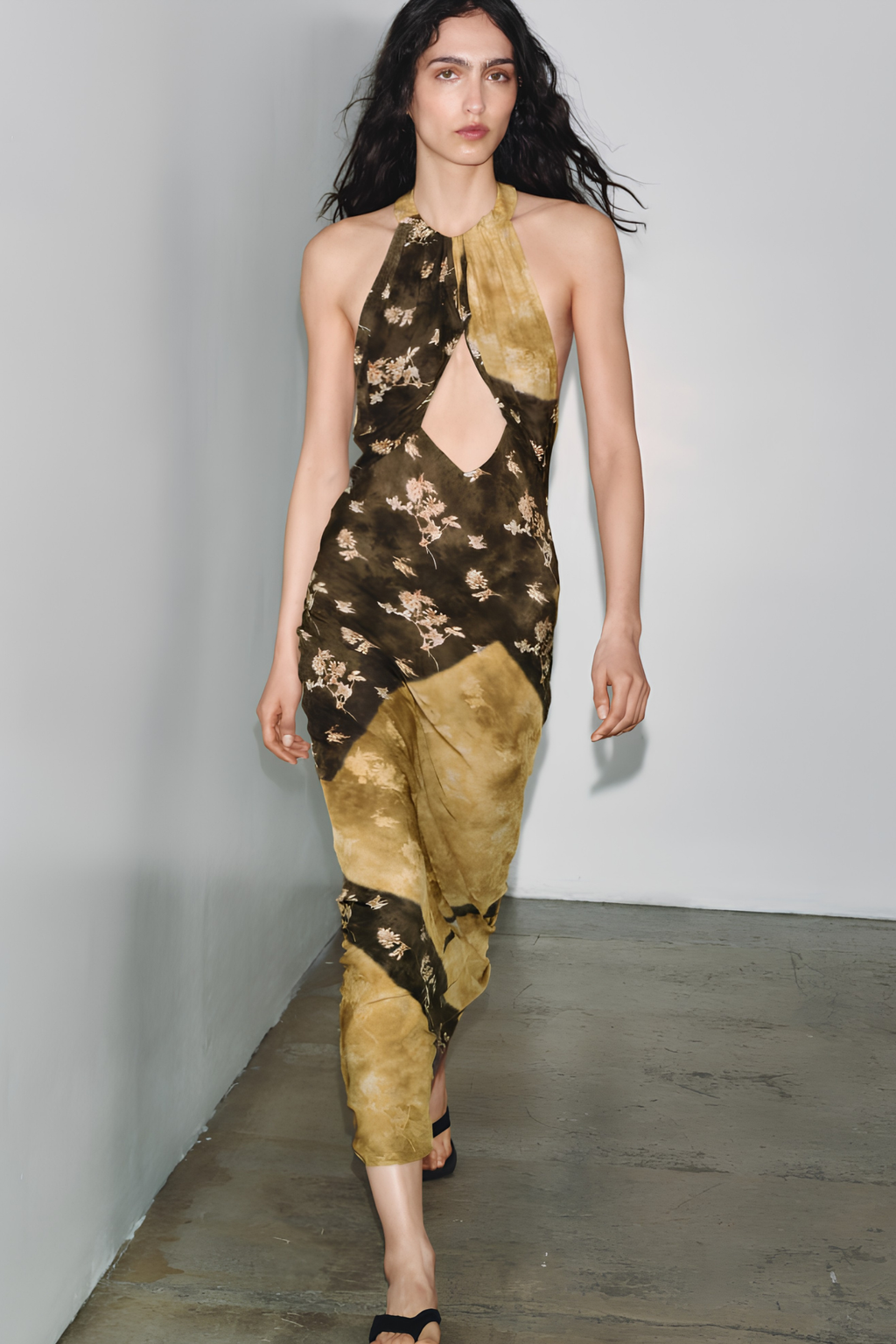 Printed Halter Neck Midi Dress