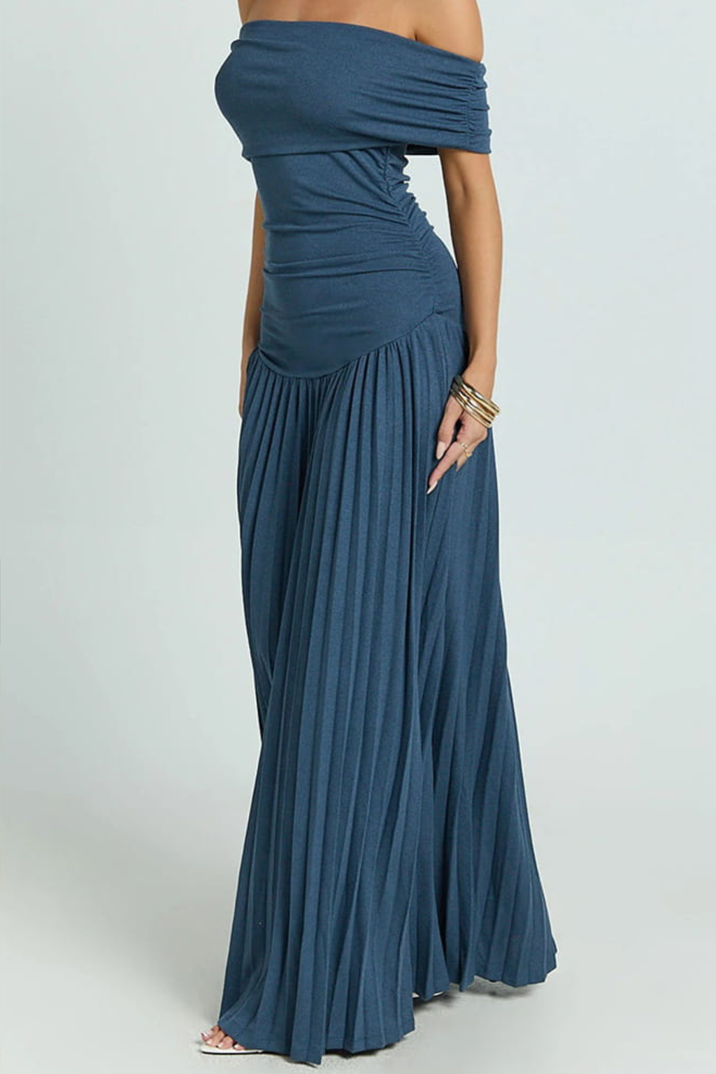 Romantic Off Shoulder Maxi Dress with Soft Flow