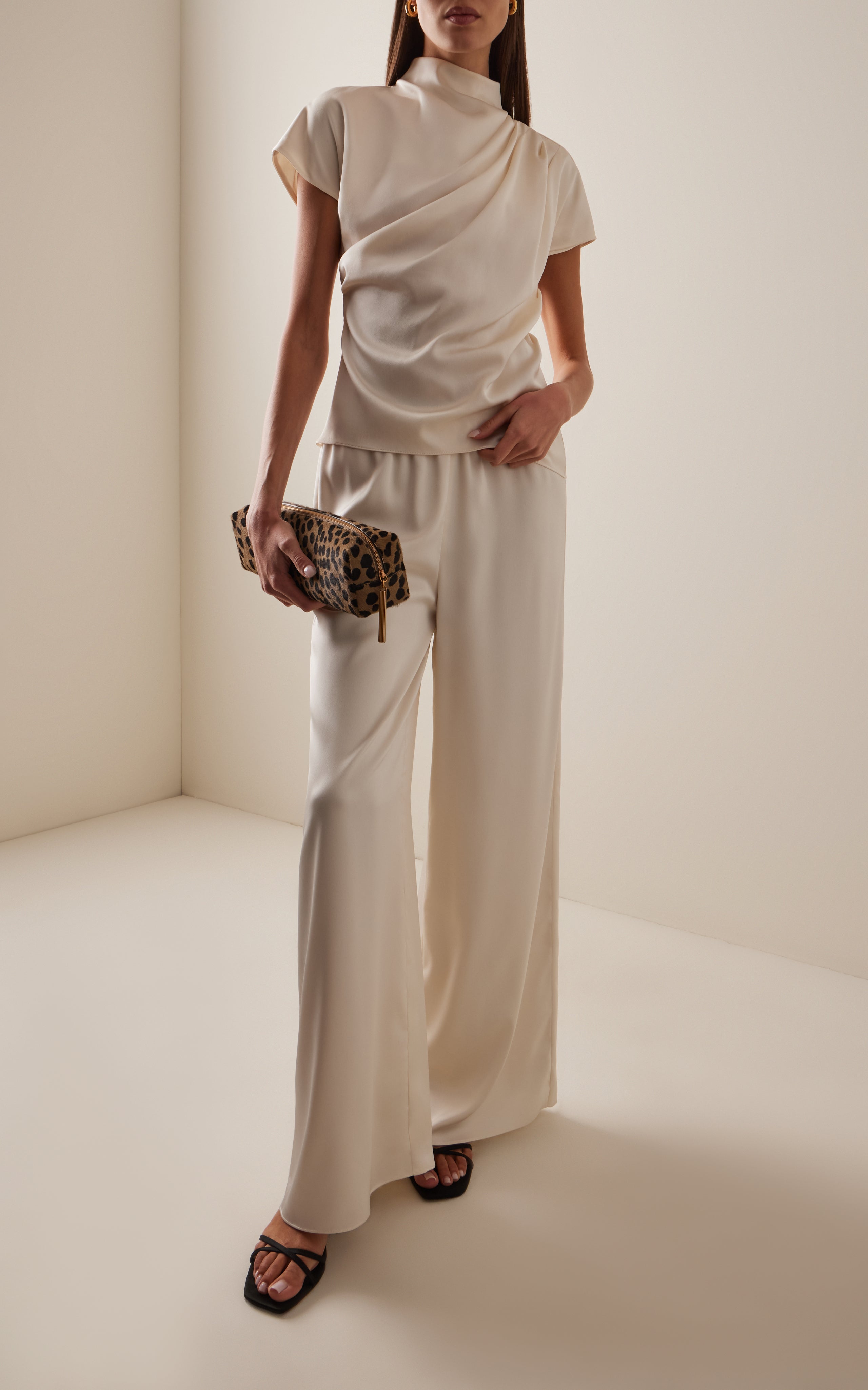Relaxed Flow Wide-Leg Pants